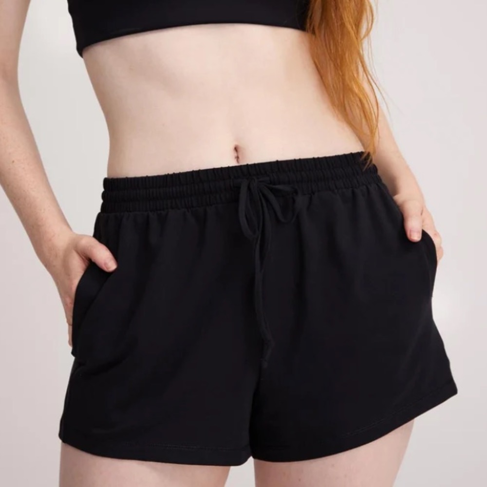 girlfriend collective ReSet Swing Short - S, black